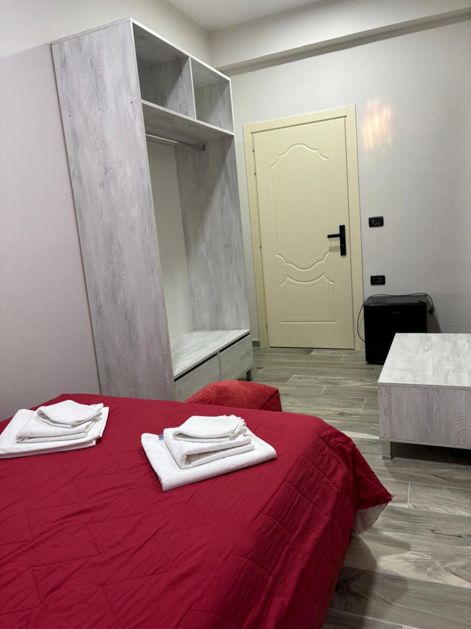 Hotel Vila Stefa Wlora Zewnętrze zdjęcie