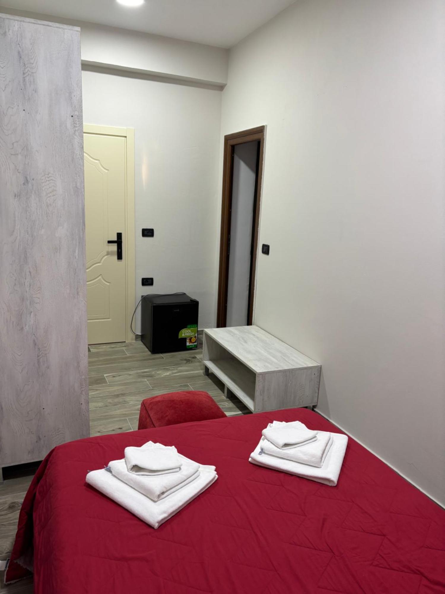 Hotel Vila Stefa Wlora Zewnętrze zdjęcie