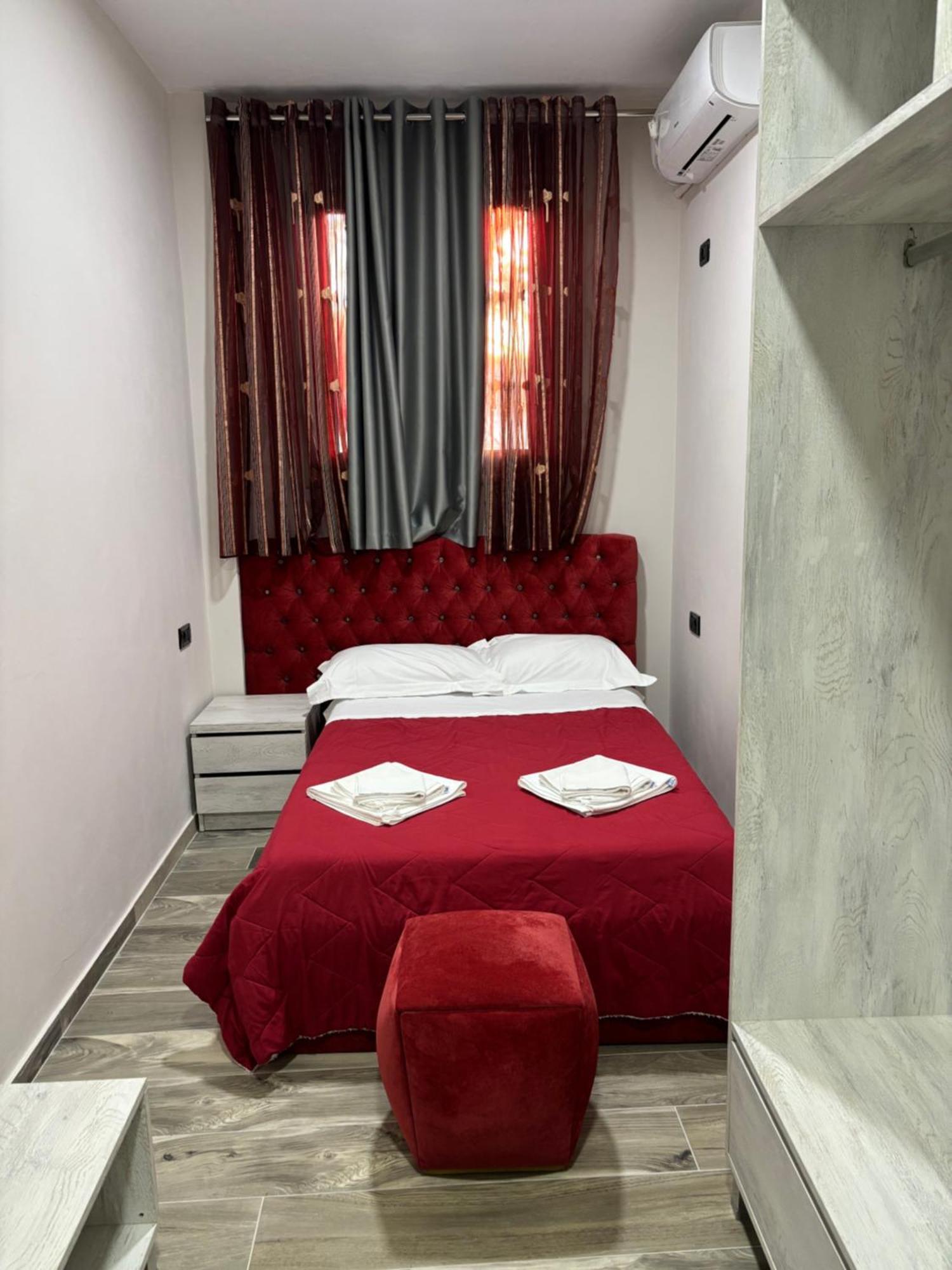 Hotel Vila Stefa Wlora Zewnętrze zdjęcie
